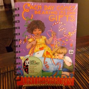 NIP..."MARY ENGELBREIT" EACH DAY COMES BEARING ITS OWN GIFTS..JOURNAL